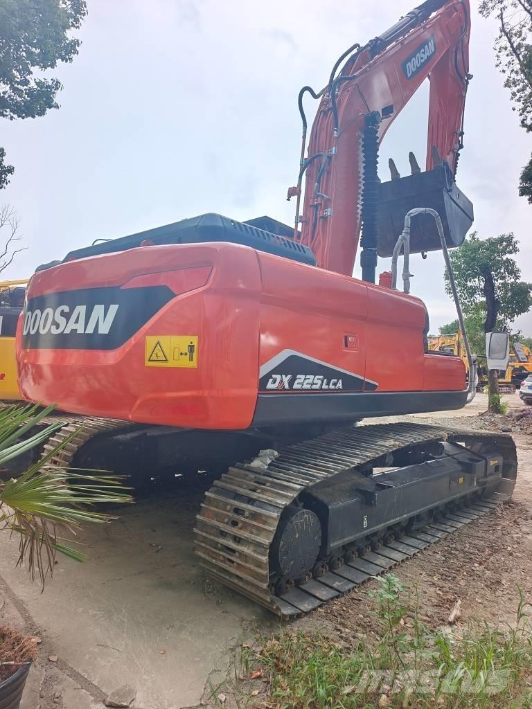 Doosan DX 225LC-9C Raupenbagger