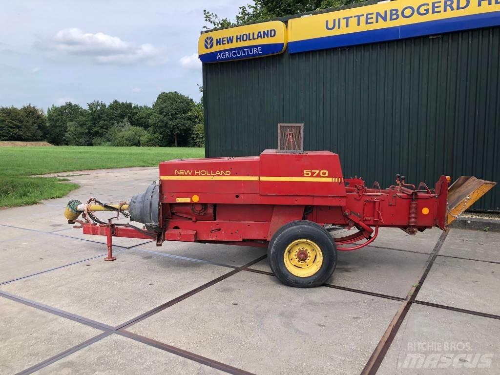New Holland 570 Quaderpressen