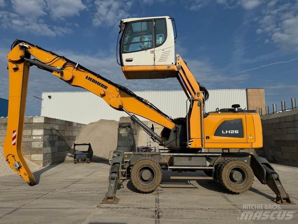 Liebherr LH 26 M Materialumschlag