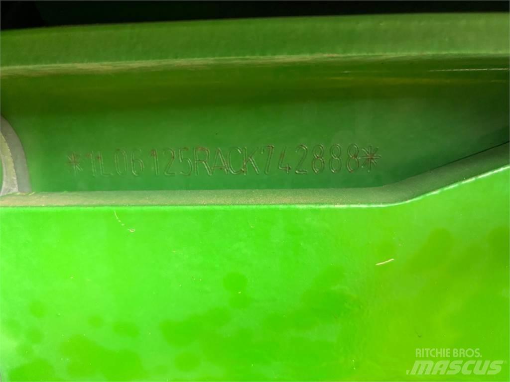John Deere 6125R Traktoren
