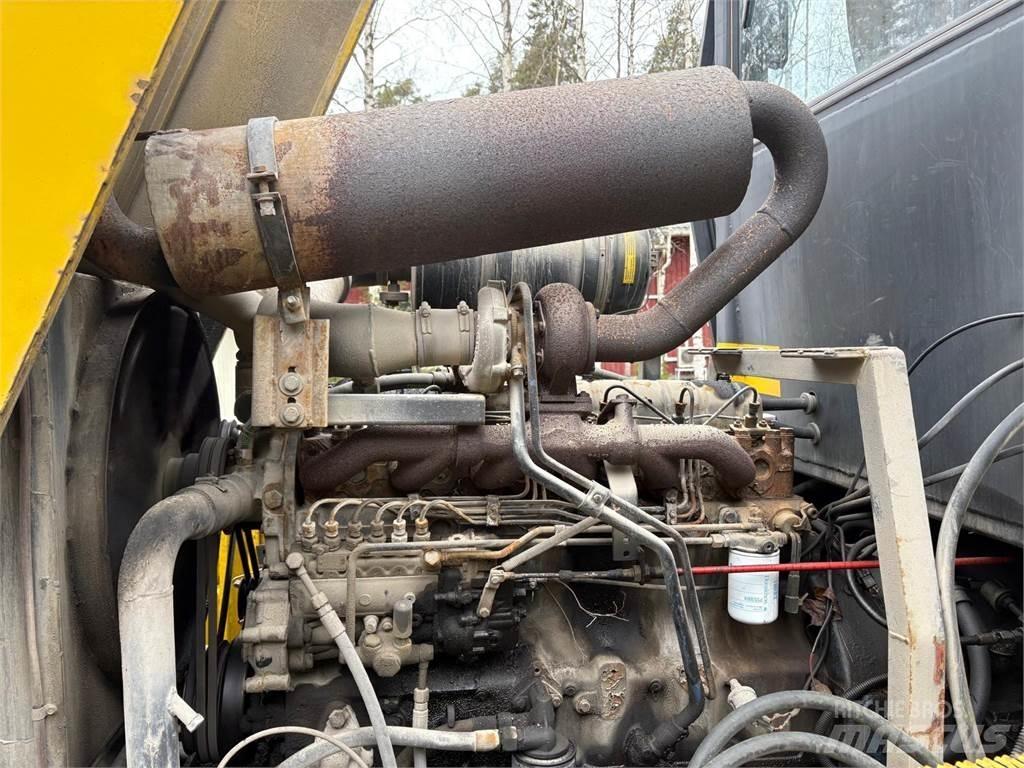 Lokomo AH 152 Grader