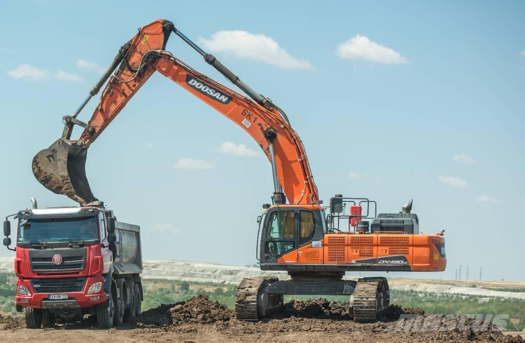Doosan DX490LC-5 Raupenbagger