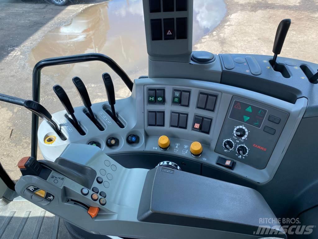 CLAAS Arion 640 Traktoren