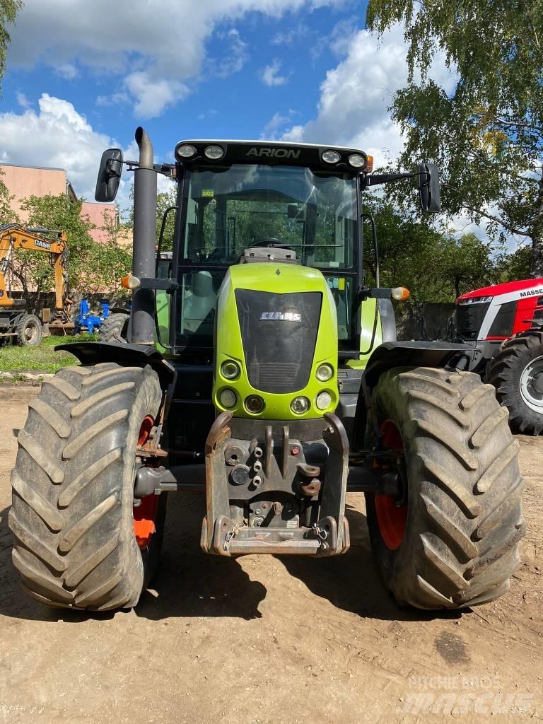 CLAAS Arion 640 Traktoren
