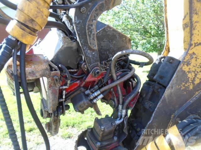 John Deere 653G Harvester