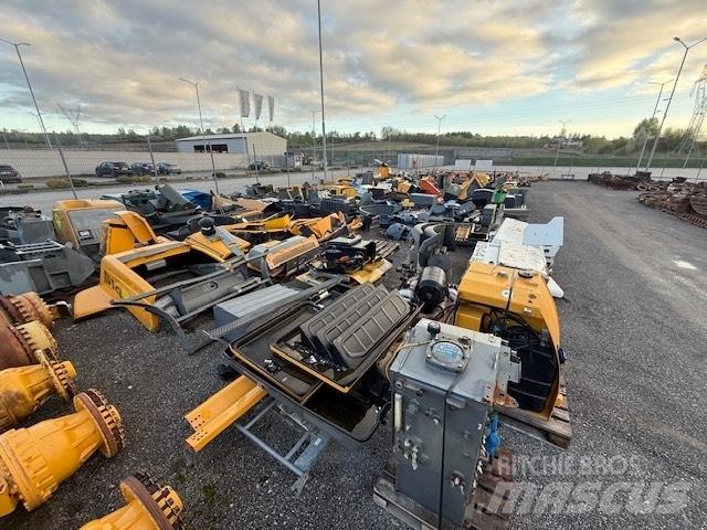 Liebherr OKLAPOWANIE Chassis