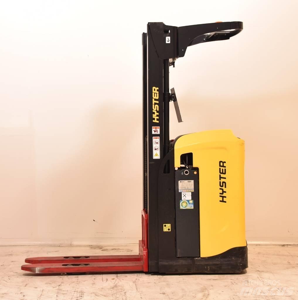 Hyster RS1.6-24 Zelfrijdende stapelaars
