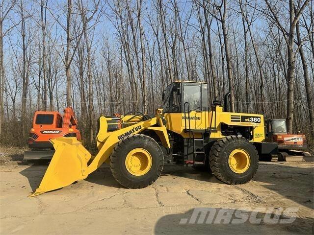 Komatsu WA380 Radlader