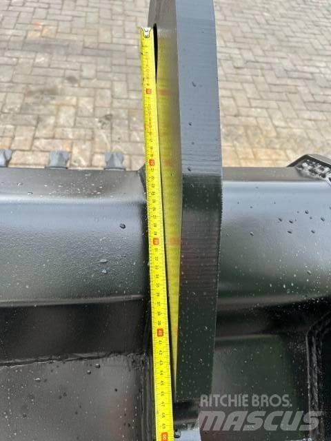  Tandenbak CW 30 Schaufeln