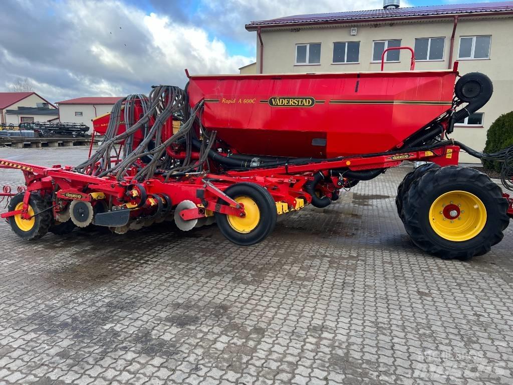 Väderstad Rapid600C Drillmaschinen