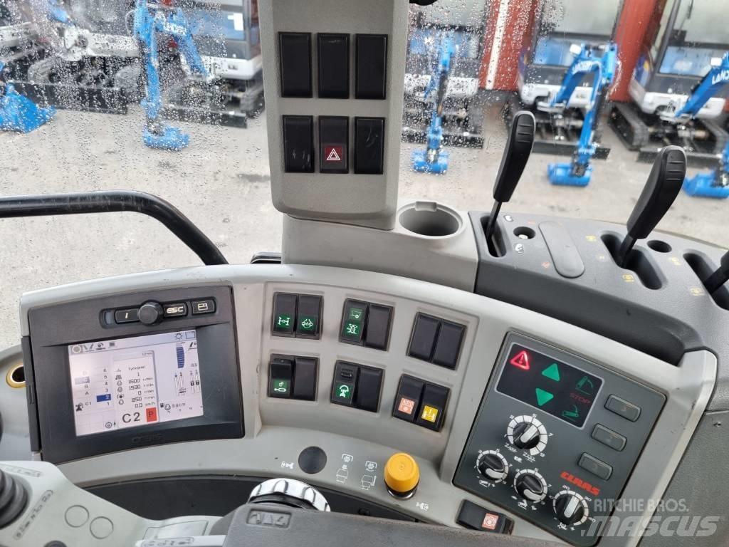 CLAAS 820 Axion Traktoren