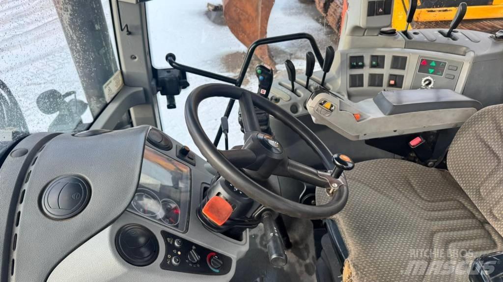 CLAAS Arion 530 Traktoren