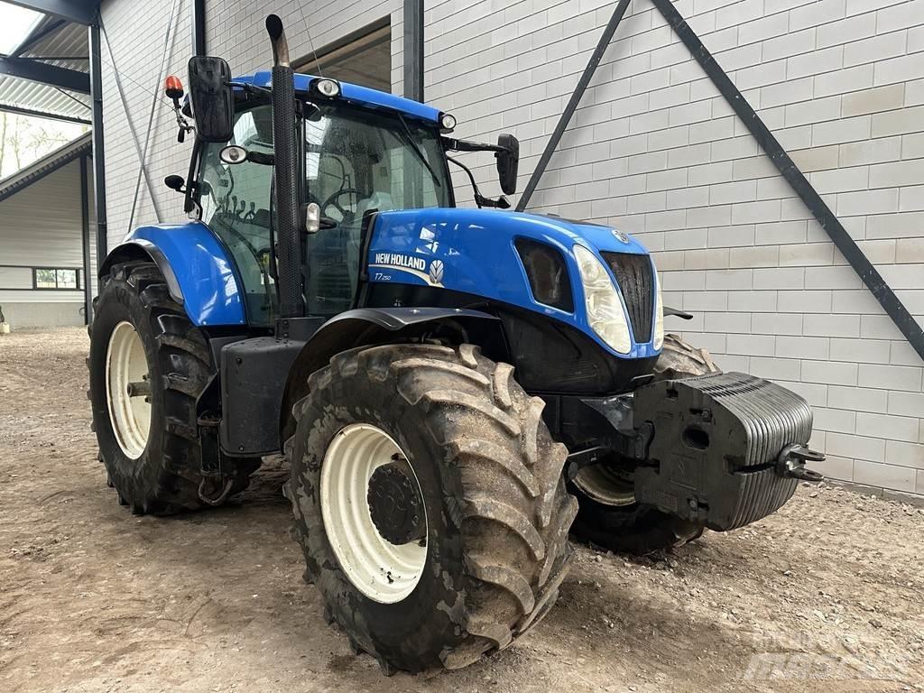 New Holland T7.250 Traktoren