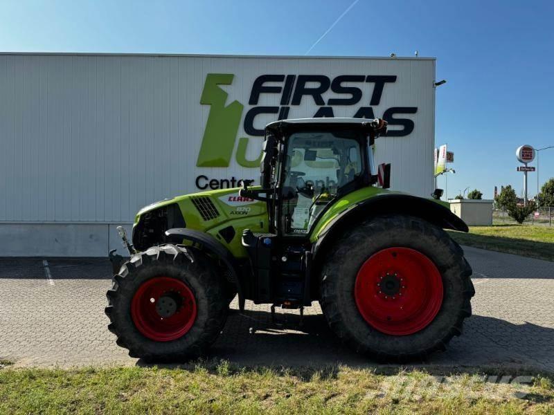 CLAAS AXION 870 Traktoren