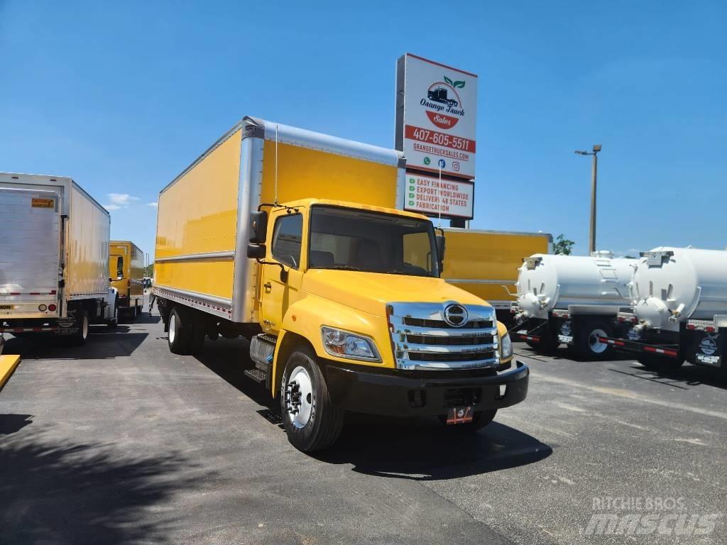 Hino 268 Kofferaufbau