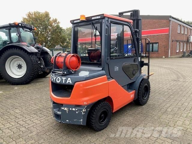 Toyota 02-8FGJF35 Sonstige Landmaschinen