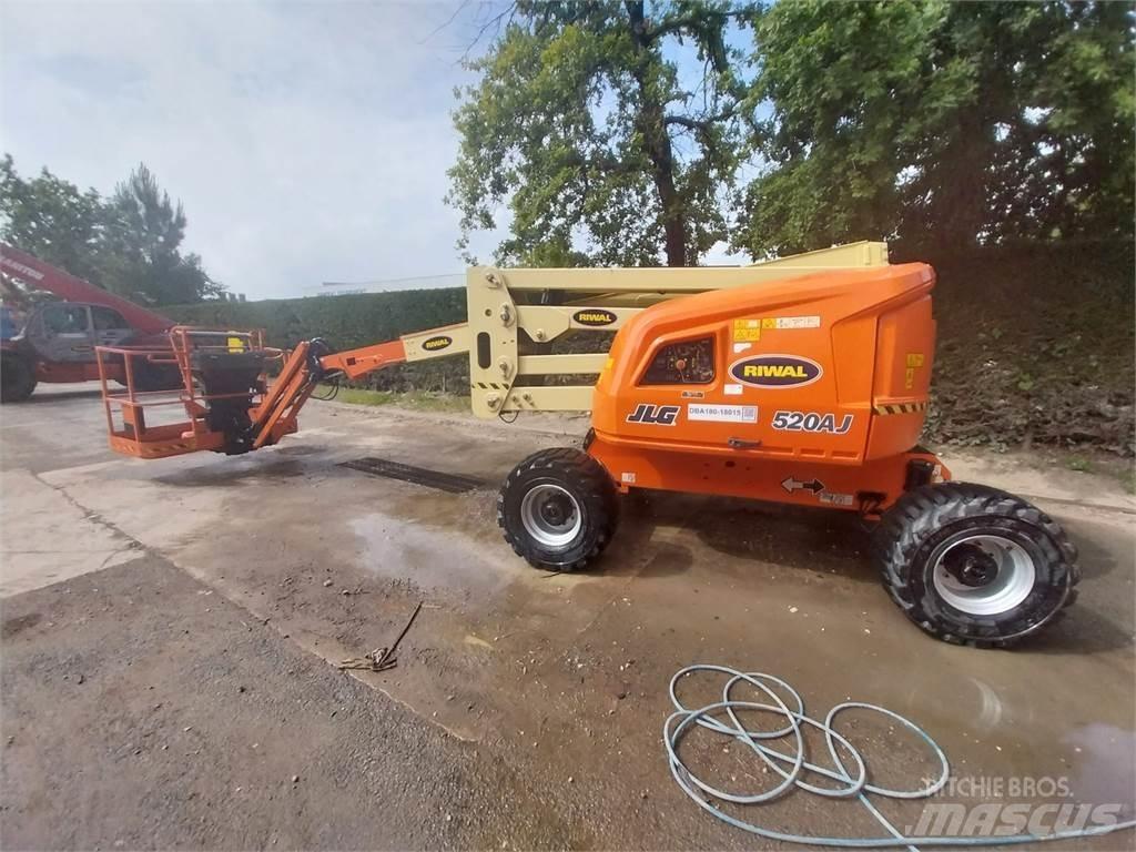 JLG 520AJ Gelenkteleskoparbeitsbühnen