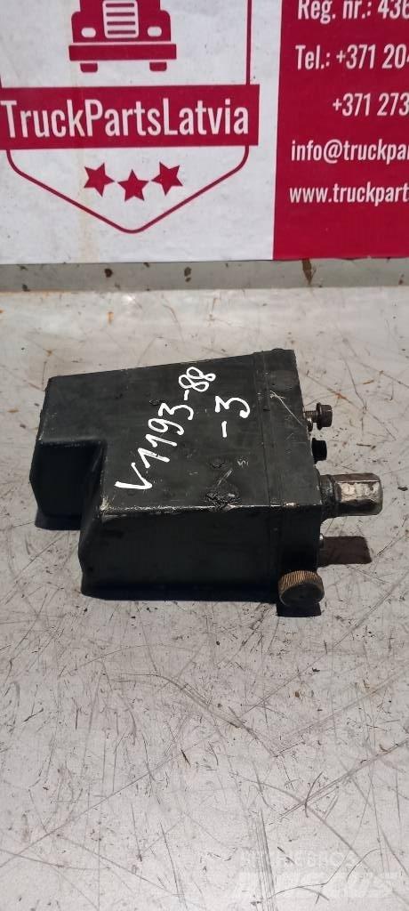 Volvo FH 12.    20917279 Hydraulik