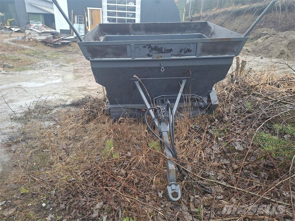  Hiekotinvaunu Sand- und Salzstreuer