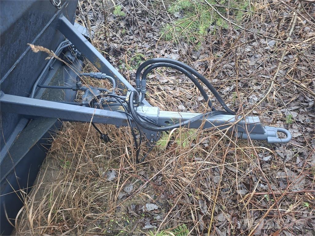  Hiekotinvaunu Sand- und Salzstreuer