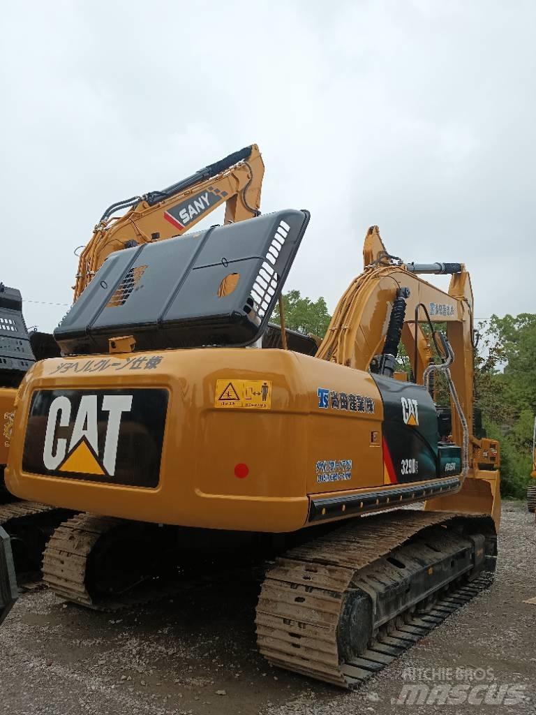 CAT 329 D2 Midibagger  7t - 12t