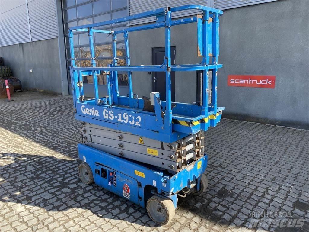 Genie GS1932 Scheren-Arbeitsbühnen