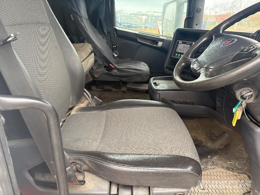 Scania R 450 Saug- und Druckwagen