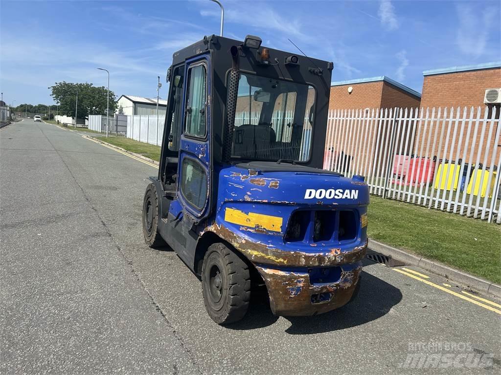 Doosan D45SC-5 Diesel heftrucks