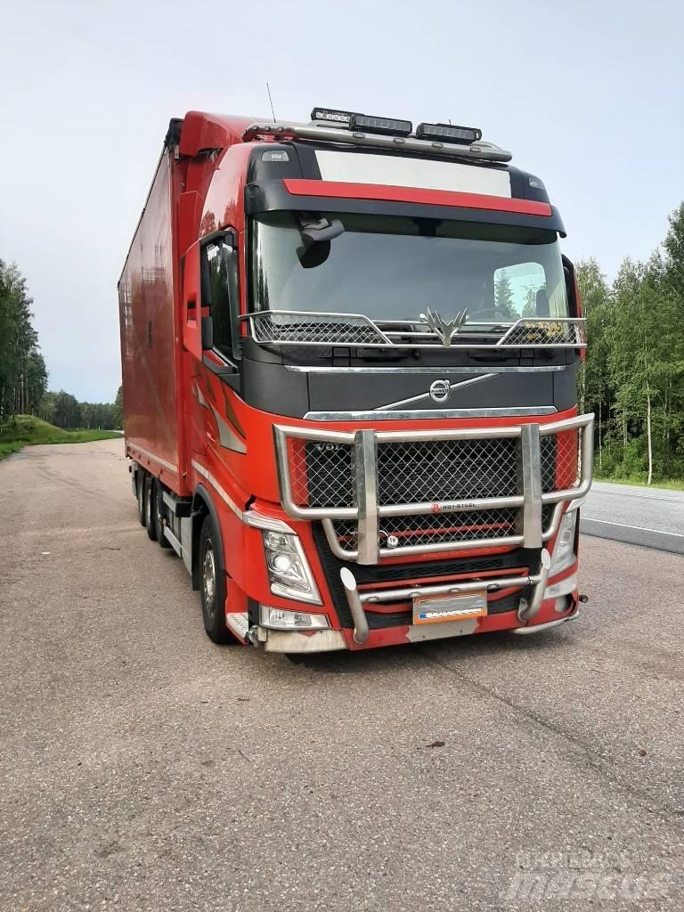 Volvo FH 13 Kleinholztransporter
