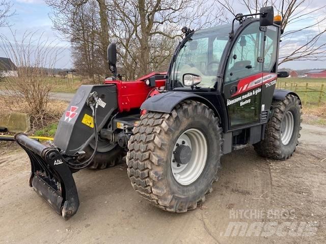 Massey Ferguson 7038 Weitere Lade- und Grabgeräte