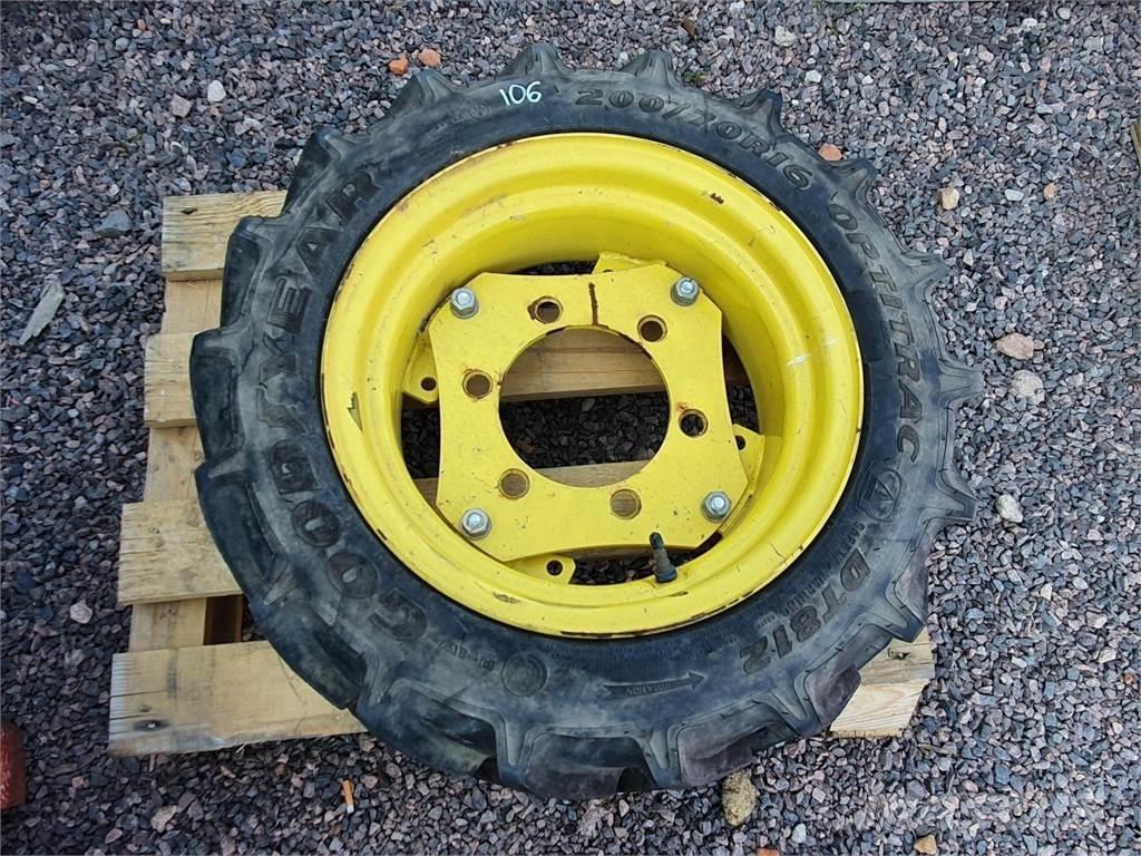Goodyear 200/70R16 Reifen
