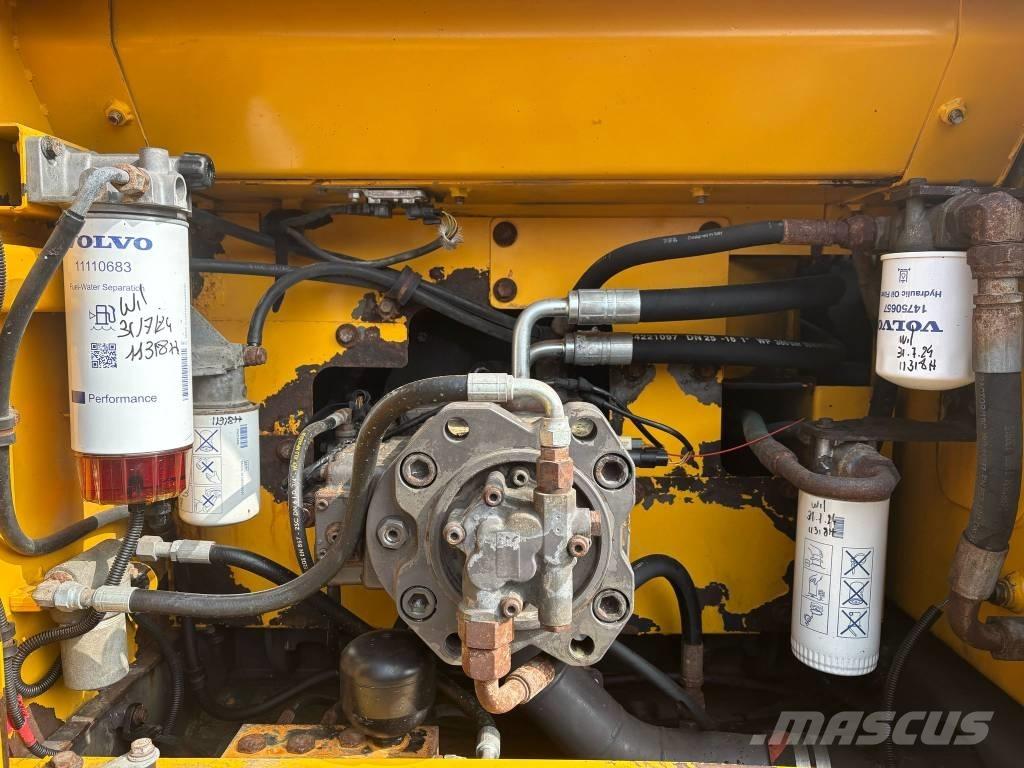 Volvo EC 220 DL Raupenbagger