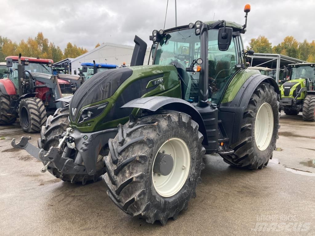 Valtra T 234 Traktoren