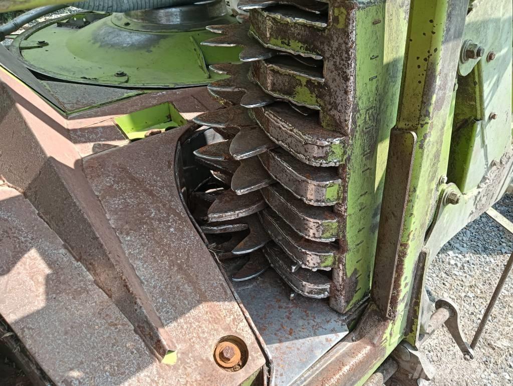 CLAAS Orbis 600 Selbstfahrende Häcksler