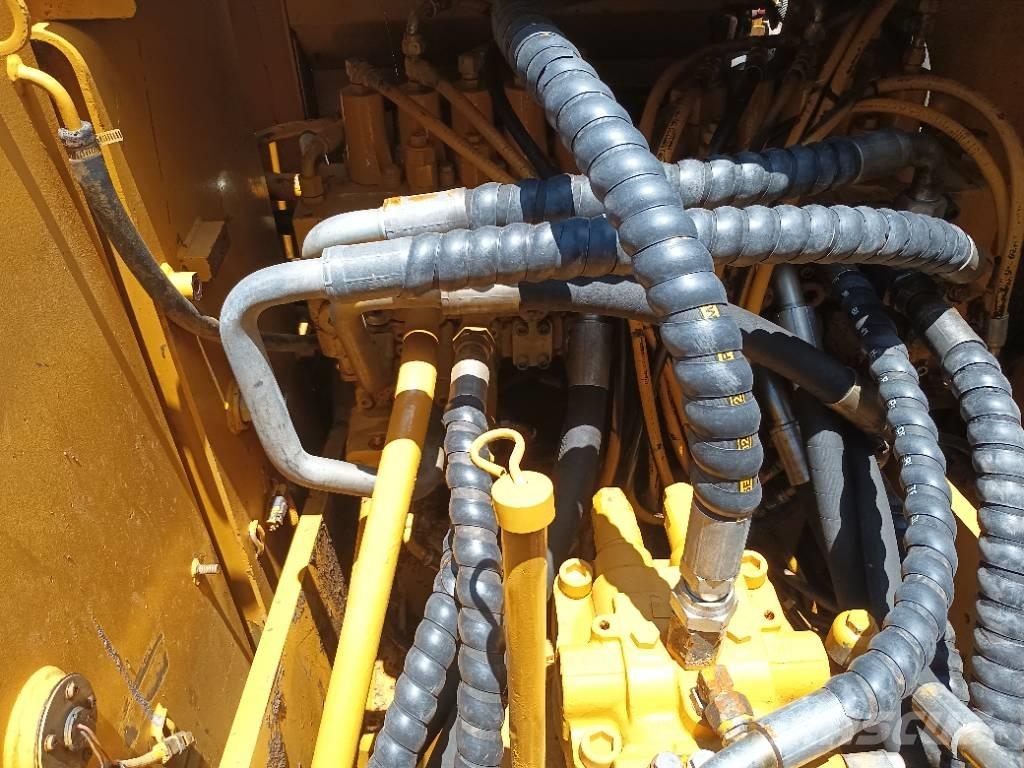 CAT 320D2L Raupenbagger