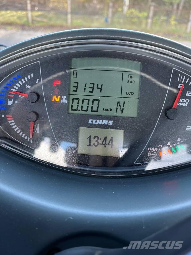 CLAAS Axion 870 Traktoren