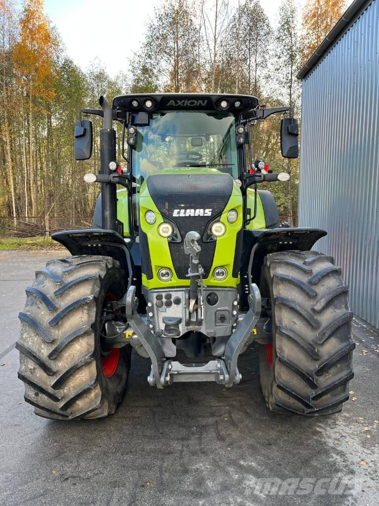 CLAAS Axion 870 Traktoren