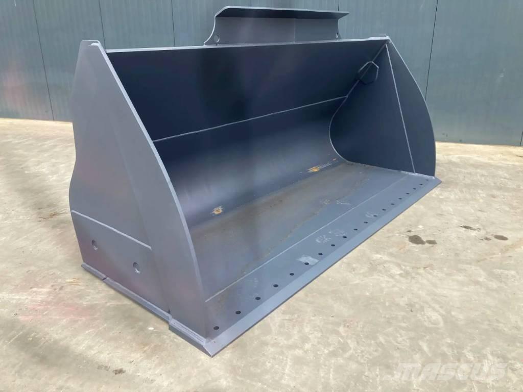 Volvo L120F Schaufeln