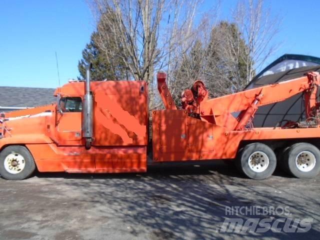 Freightliner FLD 120 Bergungsfahrzeuge