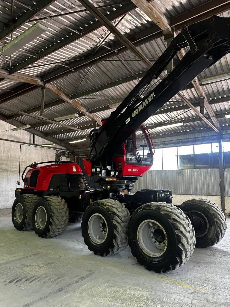 Komatsu 931 XC Harvester