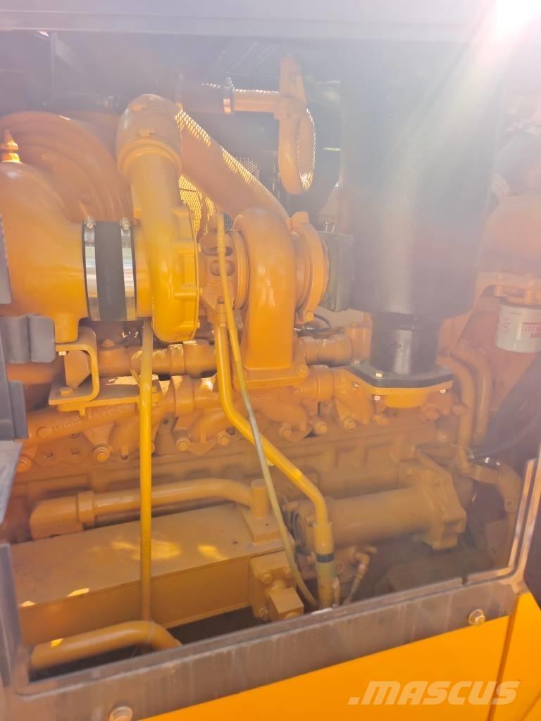 Shantui SD 22 Bulldozer