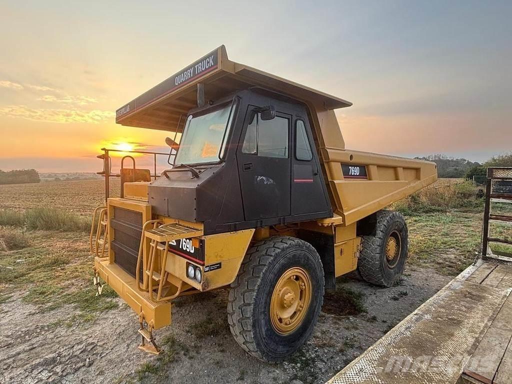 CAT 769D Minidumper