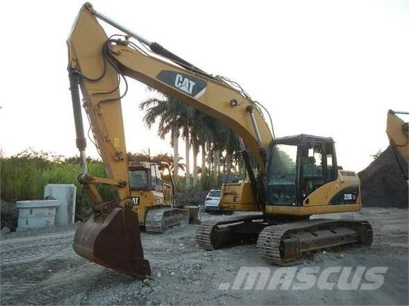 CAT 320D Raupenbagger