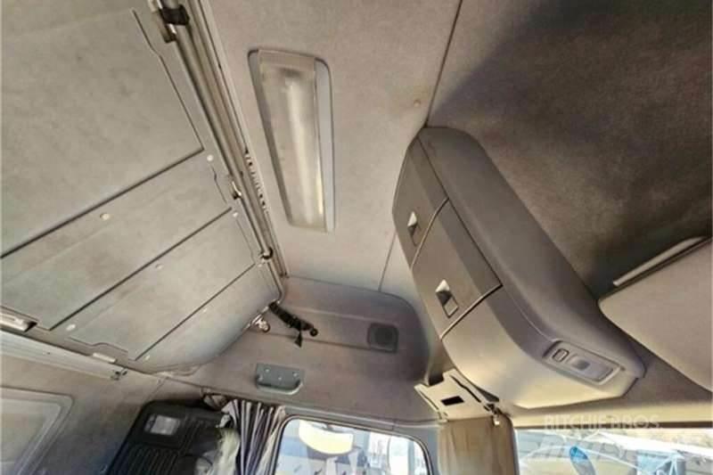 UD TRUCKS QUON Andere Fahrzeuge