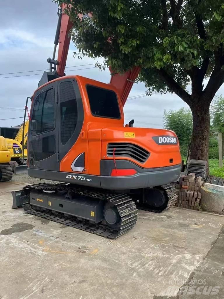 Doosan DX75-9C Raupenbagger
