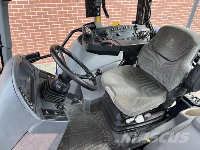 New Holland TVT190 Traktoren