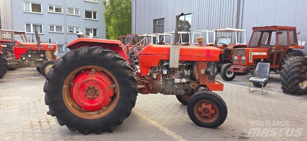 Massey Ferguson 178 Traktoren