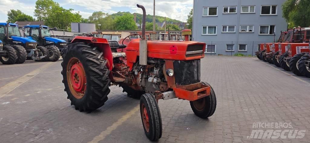Massey Ferguson 178 Traktoren
