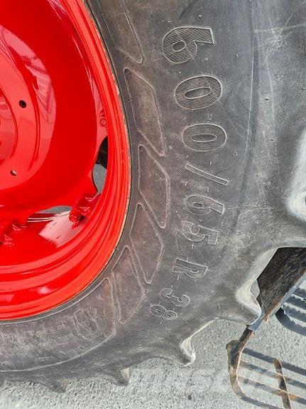 CLAAS 8690 Traktoren