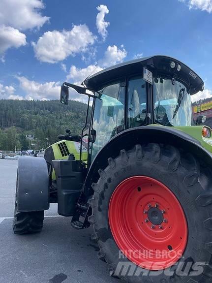 CLAAS ARION 640 Traktoren